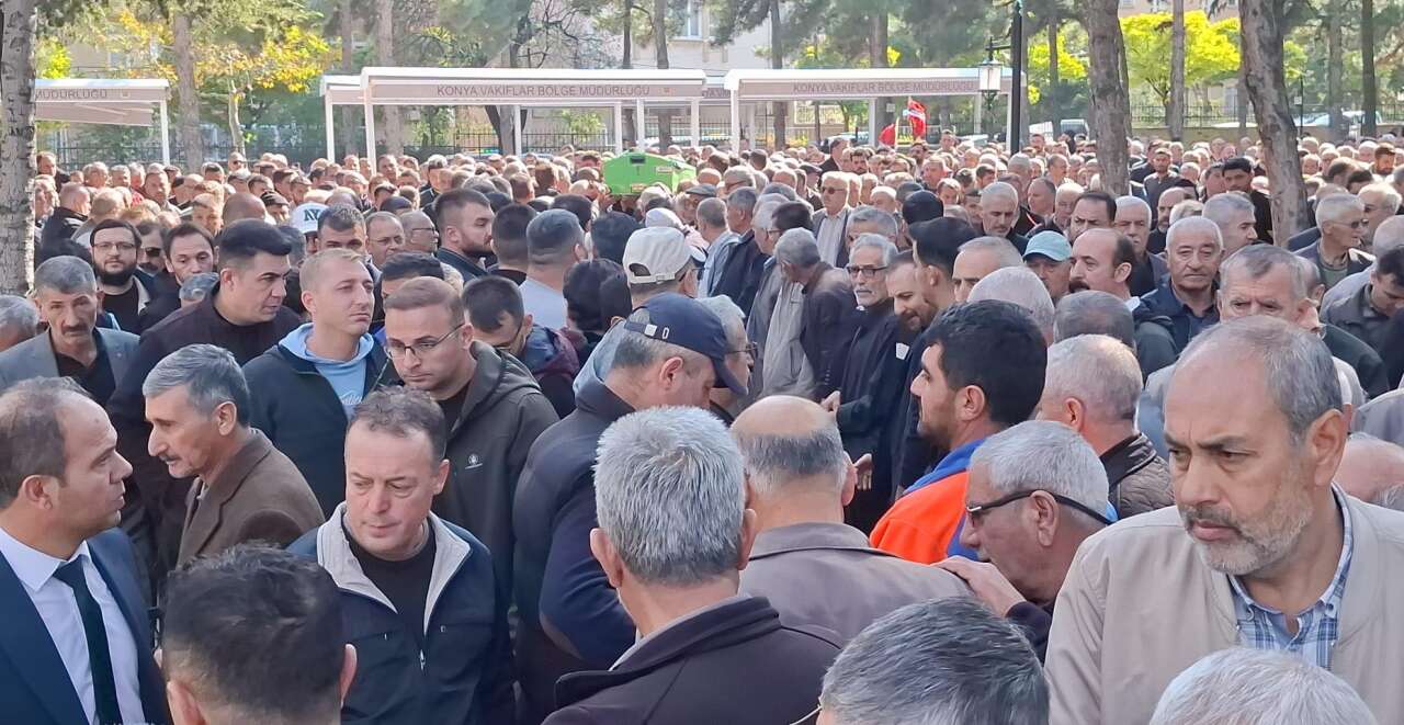 Konya’da yürek yakan veda! Kahvehanede öldürülen İbrahim Aktaş toprağa verildi 13